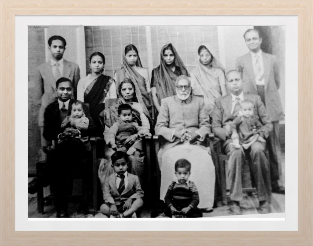 Guru Maharaj Family Pic
